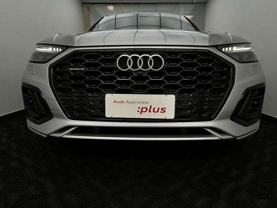 AUDI-Q5-2021