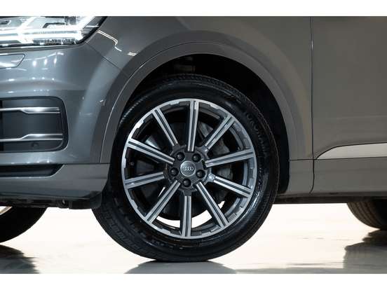 AUDI-Q7-3.0 TFSI AMBITION V6 24V GASOLINA 4P TIPTRONIC AUDI-Q7-2015