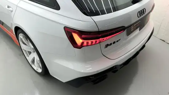 AUDI-RS6-2025
