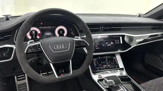 AUDI-RS6-2025