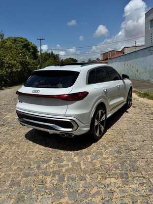 AUDI-SQ5-2025