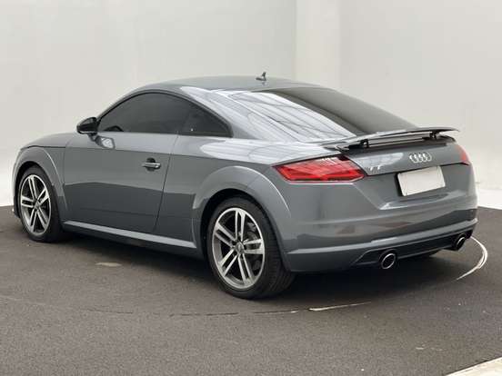 AUDI-TT-2015