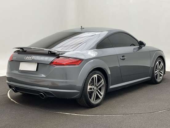 AUDI-TT-2015