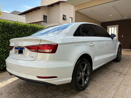 AUDI-A3-2018