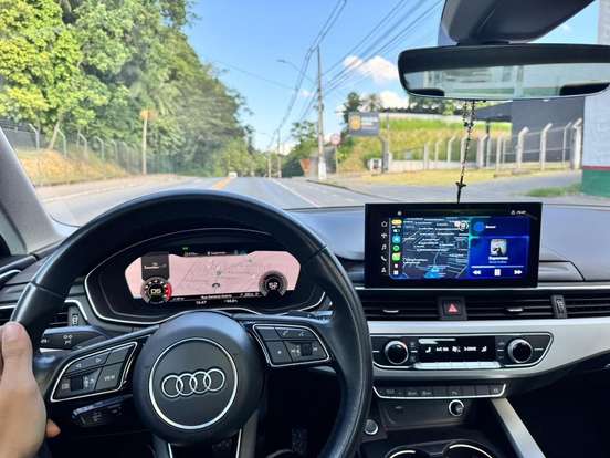 AUDI-A4-2020