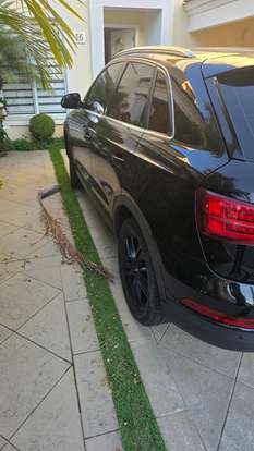 AUDI-Q3-2018