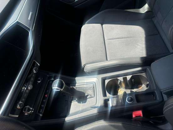 AUDI-Q3-2.0 40 TFSI GASOLINA PERFORMANCE BLACK QUATTRO TIPTRONIC AUDI-Q3-2024