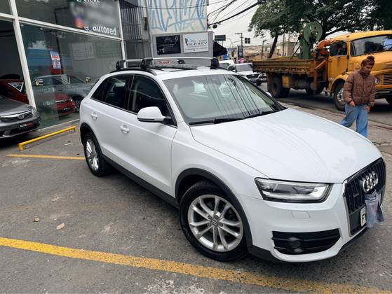 AUDI Q3 2.0 TFSI AMBIENTE QUATTRO 4P GASOLINA S TRONIC