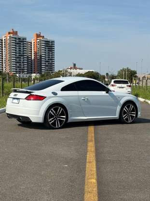 AUDI-TT-2015