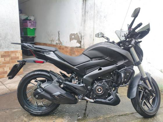 BAJAJ DOMINAR 400 