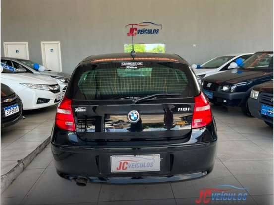 BMW-118i-1.8 UE71 16V GASOLINA 4P AUTOMÁTICO BMW-118i-2011