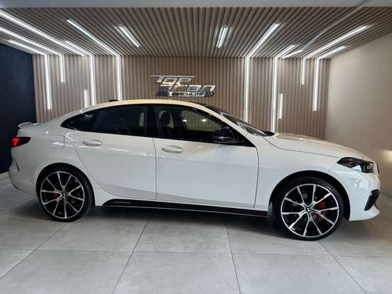 BMW-218i-2019