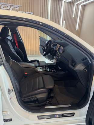 BMW-218i-2019