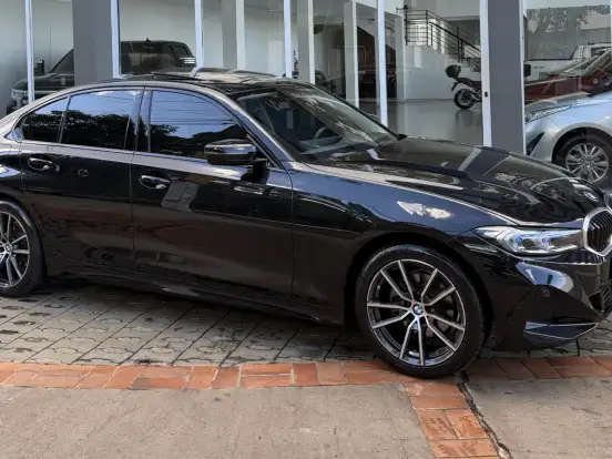 BMW-320i-2.0 16V TURBO FLEX SPORT GP AUTOMÁTICO BMW-320i-2023