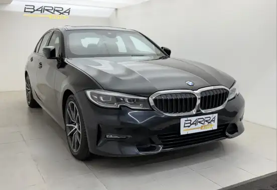 BMW-320i-2021