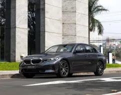 BMW 320i 2.0 16V TURBO GASOLINA SPORT AUTOMÁTICO BMW 320i 2.0 16V TURBO GASOLINA SPORT AUTOMÁTICO