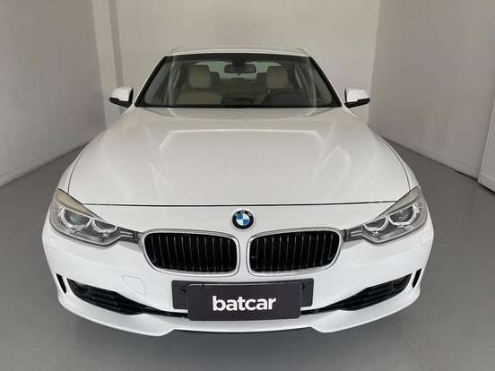 BMW-320i-2013