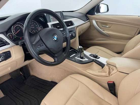 BMW-320i-2.0 16V TURBO ACTIVE FLEX 4P AUTOMÁTICO BMW-320i-2013