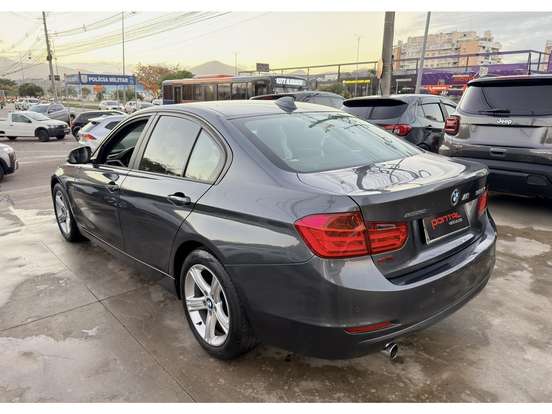 BMW-320i-2013