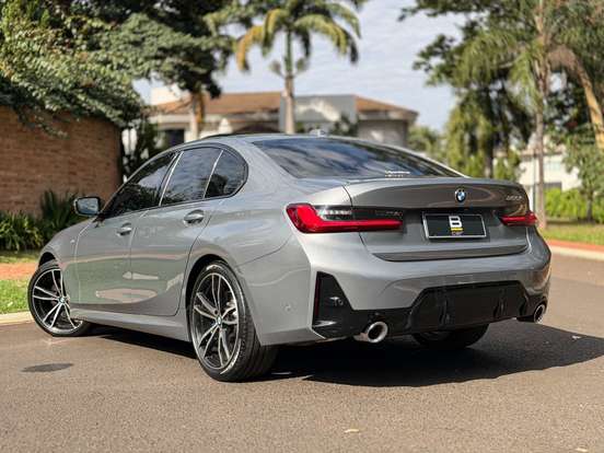 BMW-320i-2.0 16V TURBO FLEX M SPORT AUTOMÁTICO BMW-320i-2023
