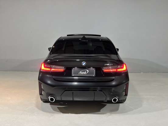 BMW-320i-2025