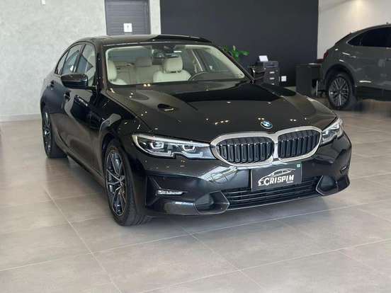 BMW-320i-2021