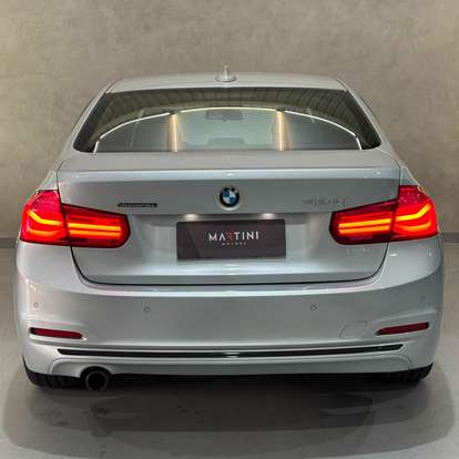 BMW-320i-2015