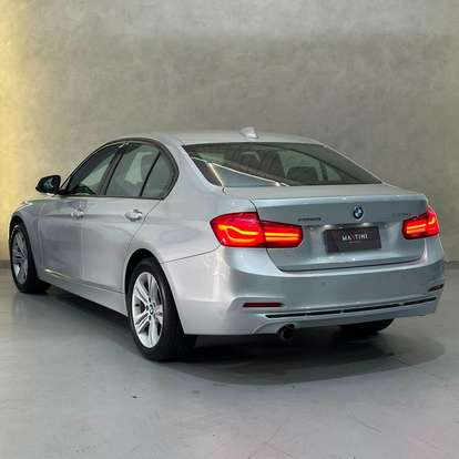 BMW-320i-2015