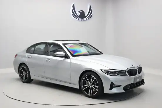 BMW-330i-2019