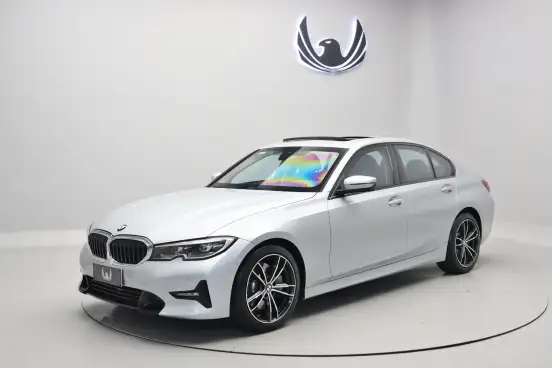 BMW-330i-2019