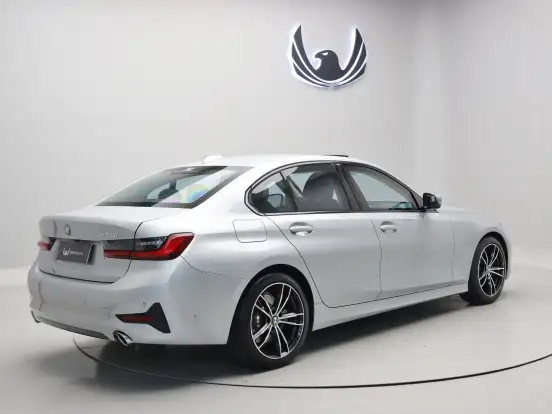 BMW-330i-2.0 16V TURBO GASOLINA SPORT AUTOMÁTICO BMW-330i-2019
