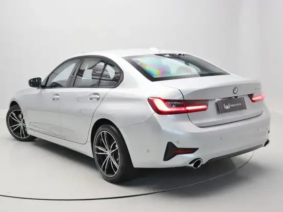 BMW-330i-2.0 16V TURBO GASOLINA SPORT AUTOMÁTICO BMW-330i-2019