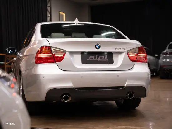 BMW-335i-2007