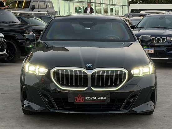 BMW-530e-2024