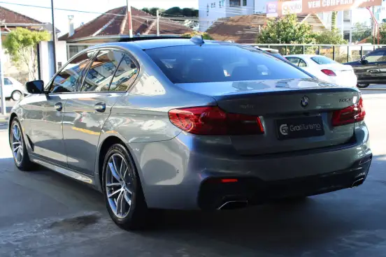 BMW-530i-2017