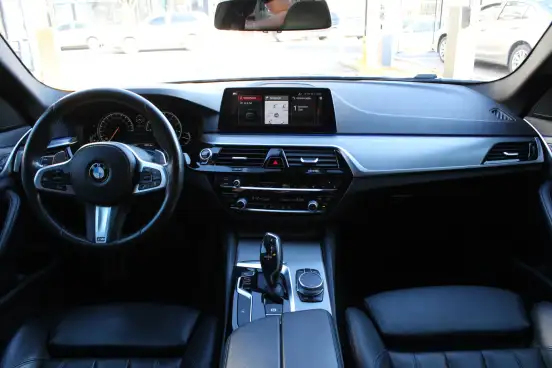 BMW-530i-2017