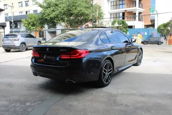 BMW-530i-2017