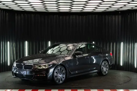 BMW 540i 3.0 24V TURBO GASOLINA M SPORT AUTOMÁTICO