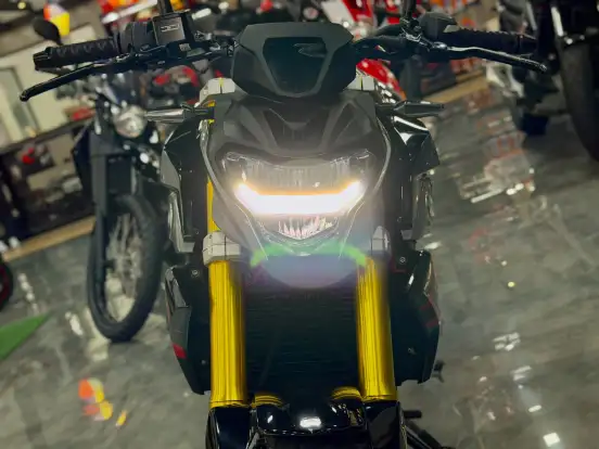 BMW-G 310 R BMW-G 310 R-2024