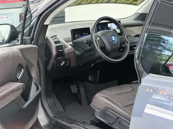BMW-i3-ELÉTRICO eDRIVE UNIQUE FOREVER AUTOMÁTICO BMW-i3-2022