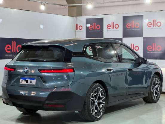 BMW-iX-2022