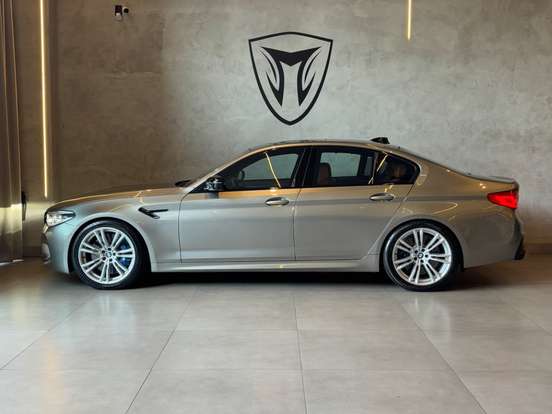 BMW-M5-4.4 V8 TWIN POWER M XDRIVE STEPTRONIC BMW-M5-2019