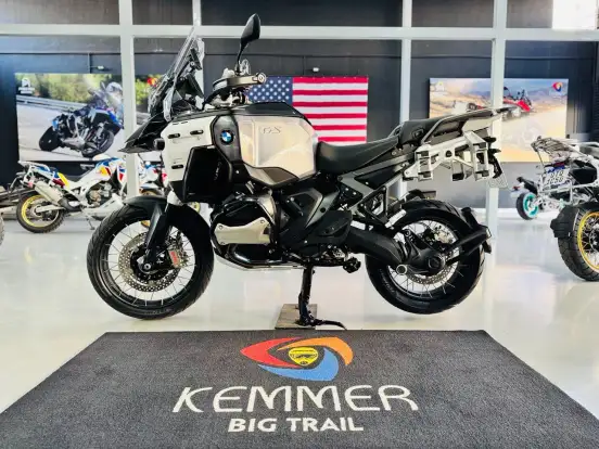 BMW-R 1300 GS ADVENTURE TRIPLE BLACK BMW-R 1300 GS ADVENTURE TRIPLE BLACK-2025