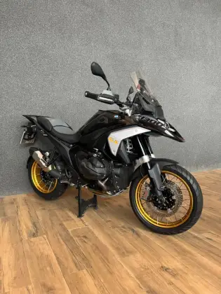 BMW R 1300 GS TRIPLE BLACK 