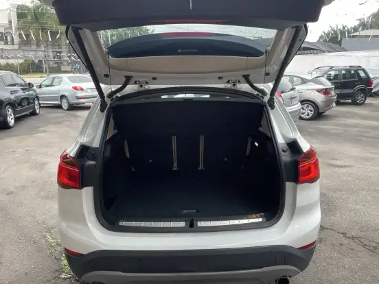 BMW-X1-2.0 16V TURBO ACTIVEFLEX SDRIVE20I 4P AUTOMÁTICO BMW-X1-2016