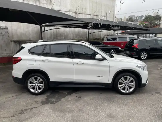 BMW-X1-2.0 16V TURBO ACTIVEFLEX SDRIVE20I 4P AUTOMÁTICO BMW-X1-2016