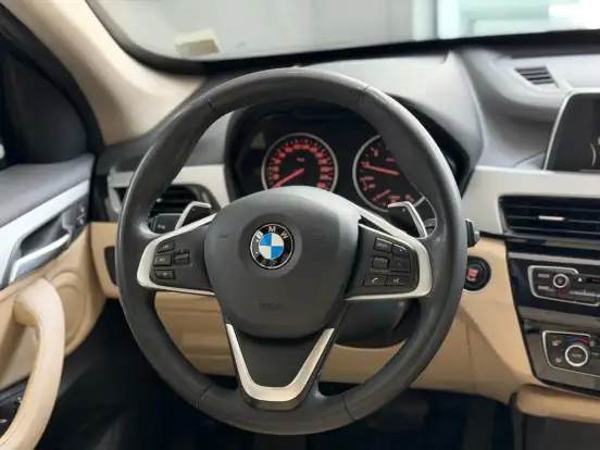 BMW-X1-2016