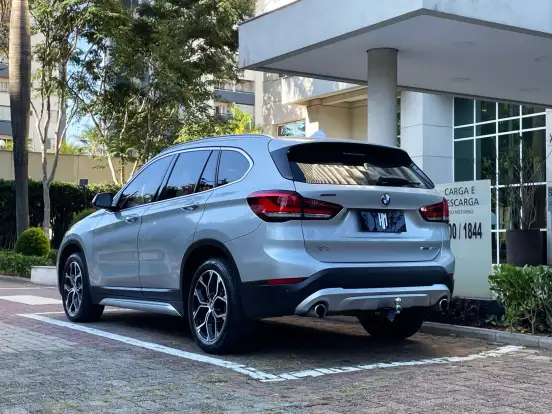 BMW-X1-2.0 16V TURBO ACTIVEFLEX SDRIVE20I X-LINE 4P AUTOMÁTICO BMW-X1-2019