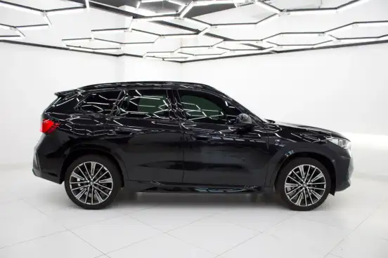 BMW-X1-2024