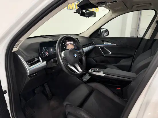 BMW-X1-2.0 16V TURBO GASOLINA SDRIVE20I X-LINE STEPTRONIC BMW-X1-2023